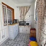 Lenia Nyaraló Torrevieja